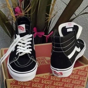 Black Vans High Top (Men or Women) 💥💣